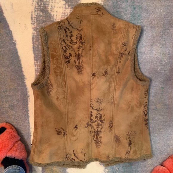 Dana Buchman Suede Vest - Picture 3 of 4
